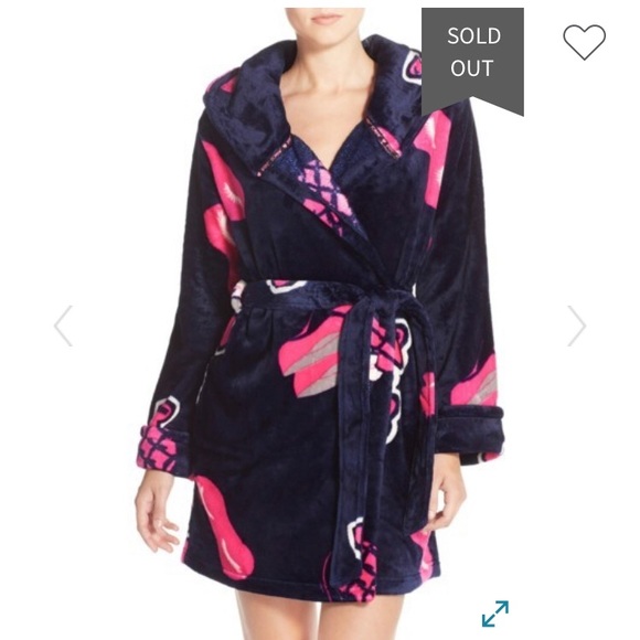 Betsey Johnson Other - Betsey Johnson Plush Robe